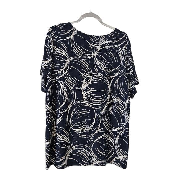 JM Collection Blue White Top Blouse Jacquard Abstract Stretch S/S Size 2X - Picture 2 of 6